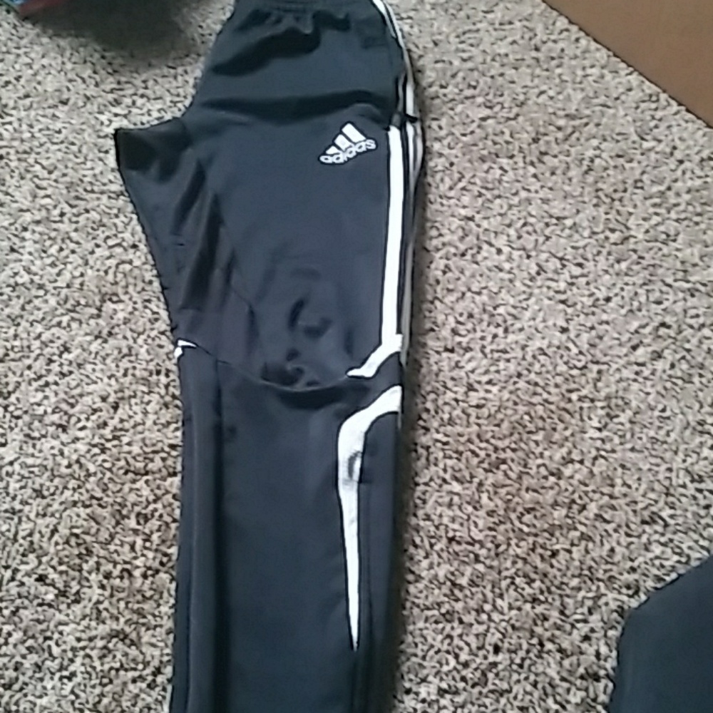 Adidas - Picture 3 of 3